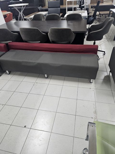 Ofis divanı — Bakı
