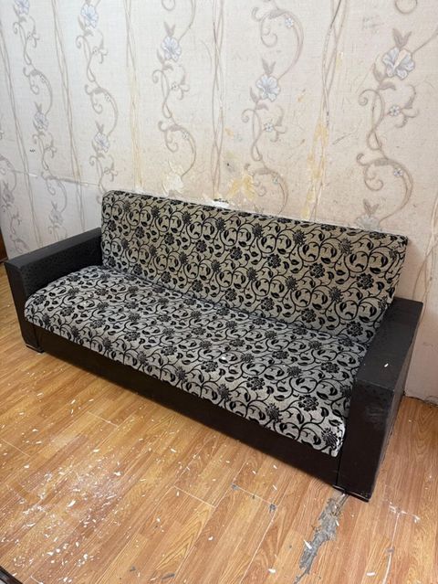 Salam. Divan kreslo satılır. Olduğu Üçün Qiymət Endirildi — Bakı