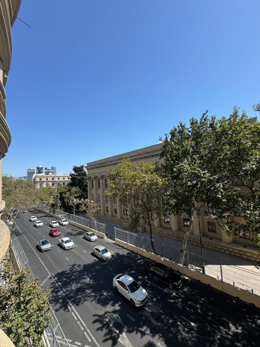 Satılır 4 otaqlı yeni tikili 152 m² — Mənzil, Bakı (2)