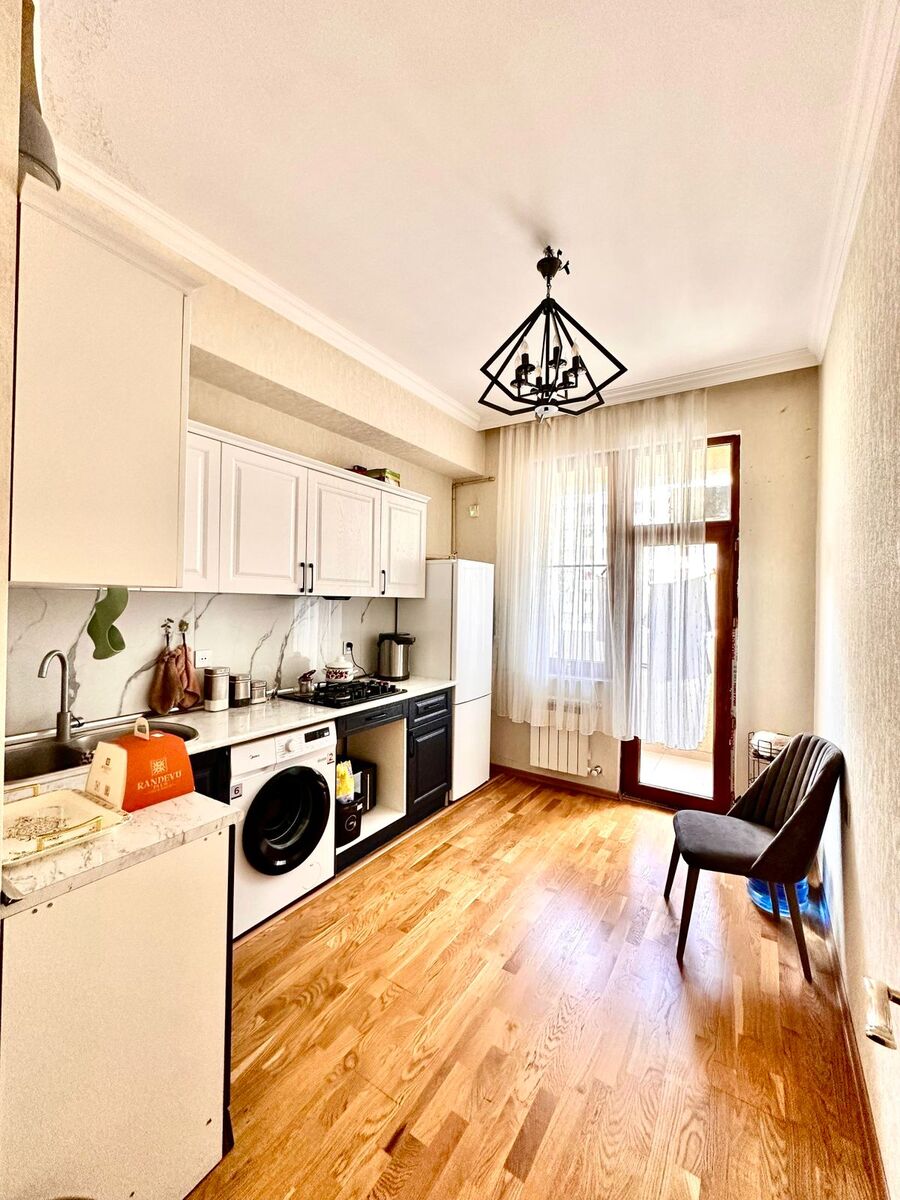 Satılır 2 otaqlı köhnə tikili 75 m² — Mənzil, Bakı (3)