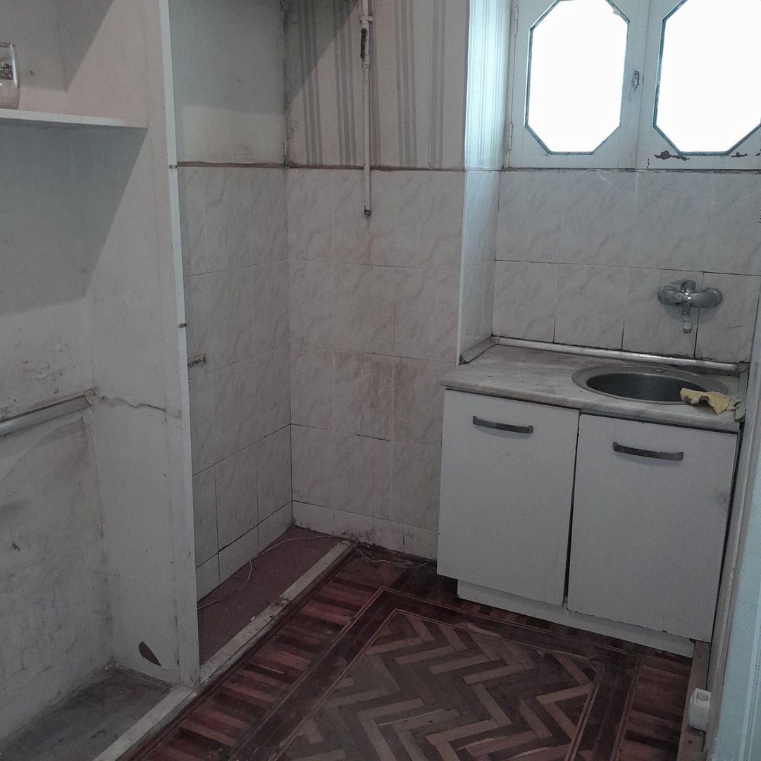 Satılır 2 otaqlı köhnə tikili 53 m² — Mənzil, Bakı (4)