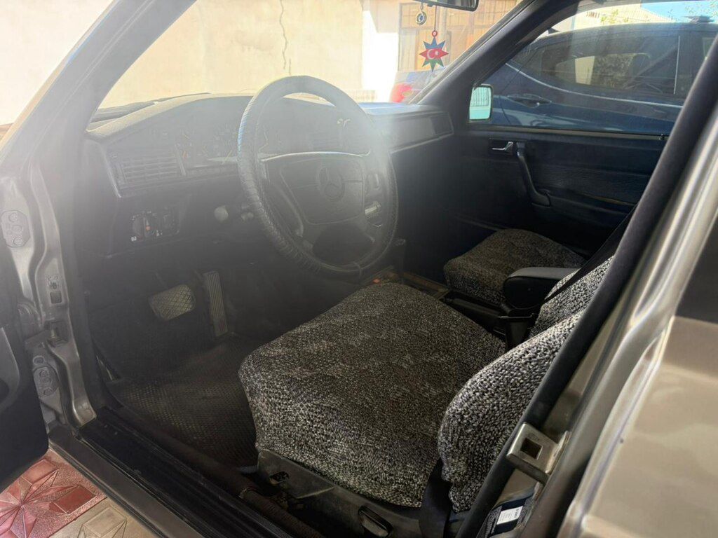 Mercedes 190, 1.8 L, 1992 il, 399 999 km — Avtomobillər, Sumqayıt (6)