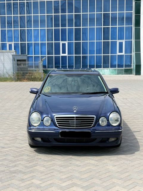Mercedes E 270, 2.7 L, 2000 il, 592 743 km — Bakı