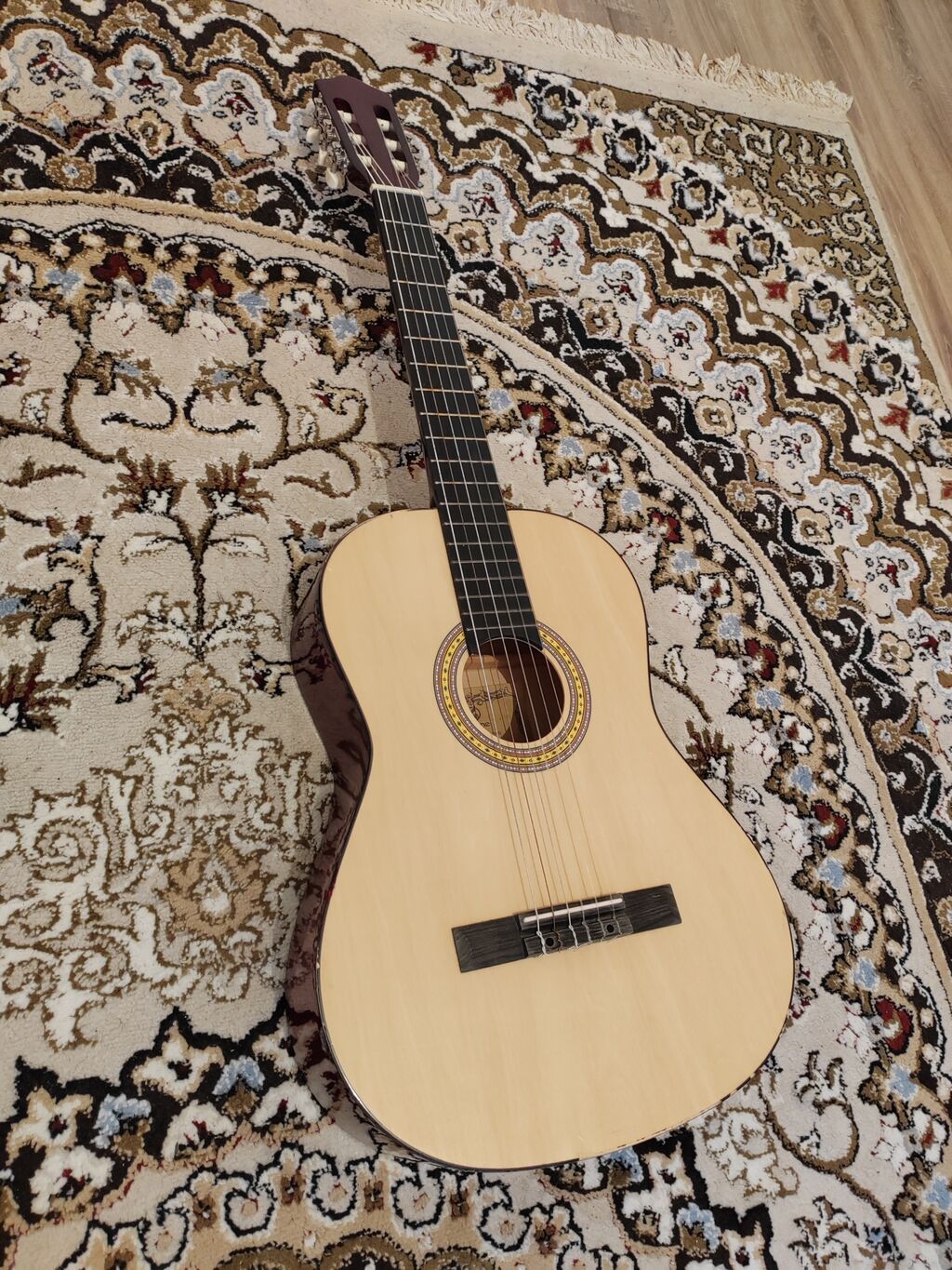 Klassik gitara, İşlənmiş, Ödənişli çatdırılma, Ünvandan götürmə, Pulsuz çatdırılma — Gitarlar və digər simli alətlər, Digah (4)