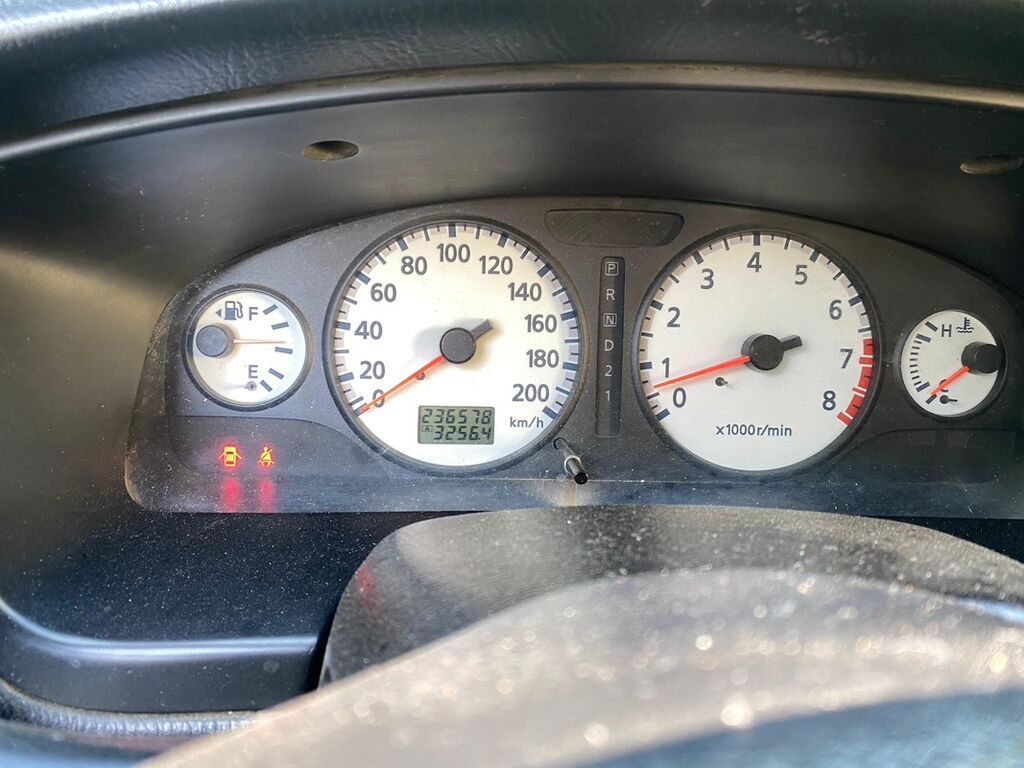 Nissan pathfinder - Kuzov: gümüş rəng, yüksək klirens, yan — Avtomobillər, Digah (3)