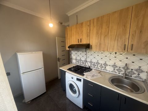İcarəyə verilir 2 otaqlı köhnə tikili 70 m² — Bakı