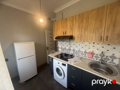 İcarəyə verilir 2 otaqlı köhnə tikili 70 m²