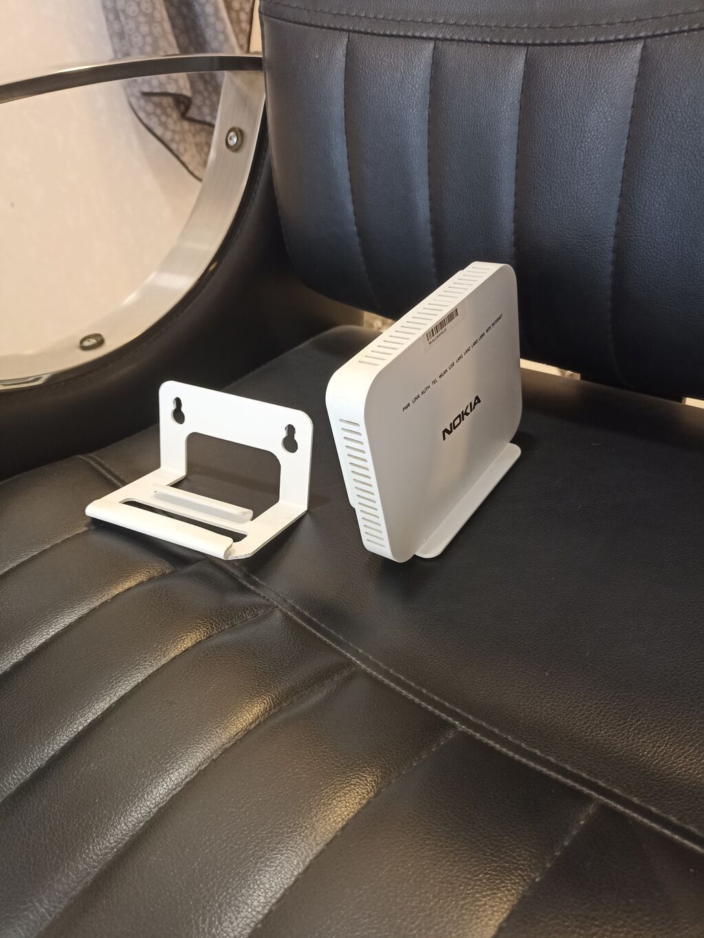 Nokia Gpon/ont Wi‑Fi router Xüsusiyyətlər: - Brend: Nokia - Tip — Şəbəkə və server avadanlığı, Masazır (2)