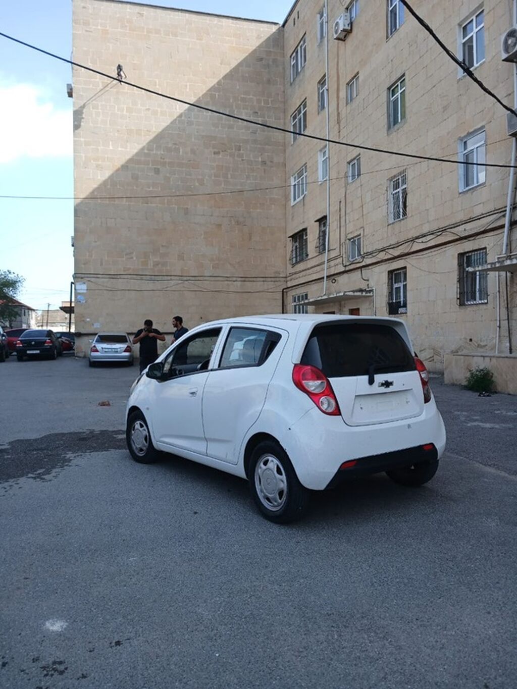 Chevrolet Spark, ağ rəng, 5 qapılı hetçbek İli 20141 mator ideL — Avtomobillər, Xırdalan (5)
