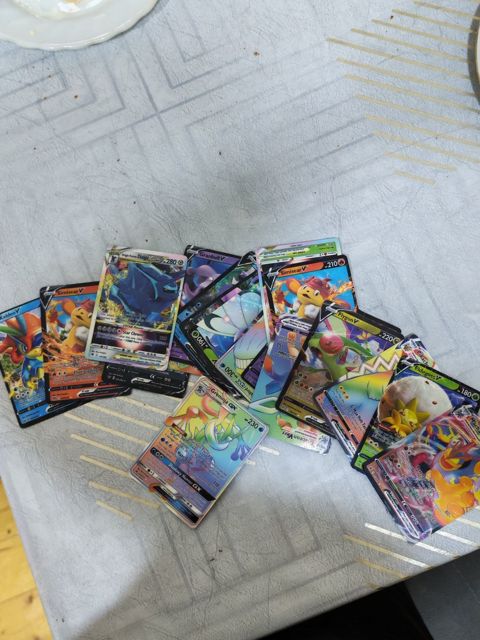 Pokemon kartları — Bakı