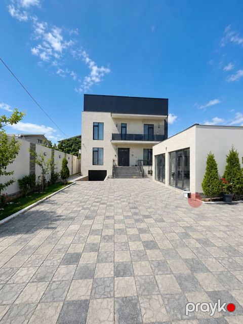 Satılır 6 otaqlı həyət evi/bağ evi 400 m²