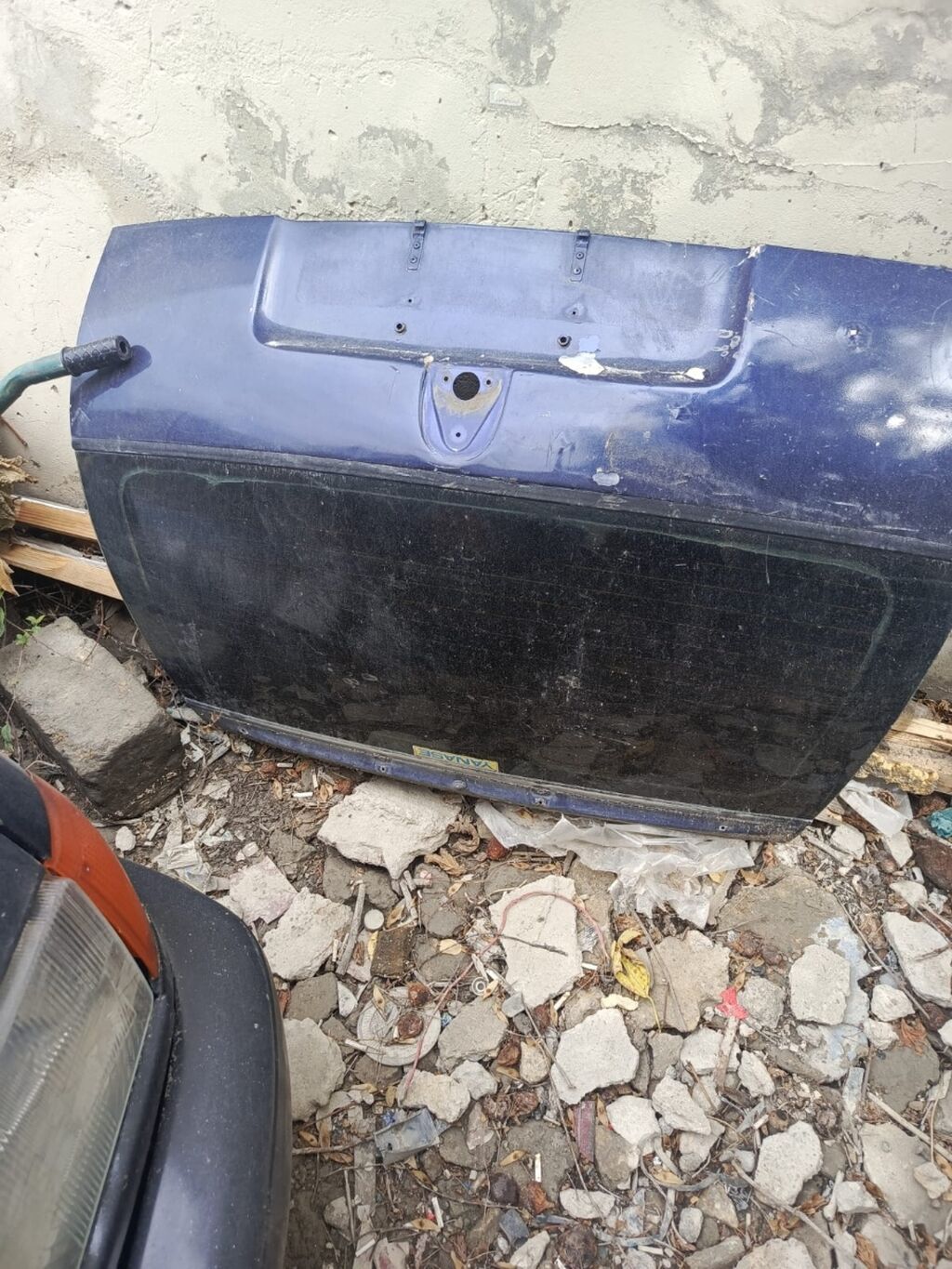 Avtomobil üçün arxa baqaj qapağı (hatch) satılır. Xüsusiyyətlər — Kuzov hissələri, Mehdiabad (2)