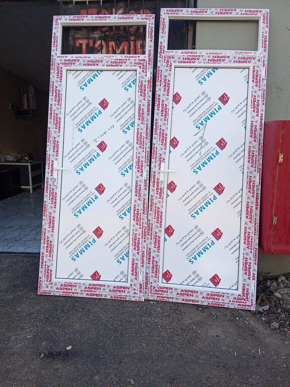 Plastik qapı, pəncərə, nəfəslik — Təmir və inşaat, Bakı (12)
