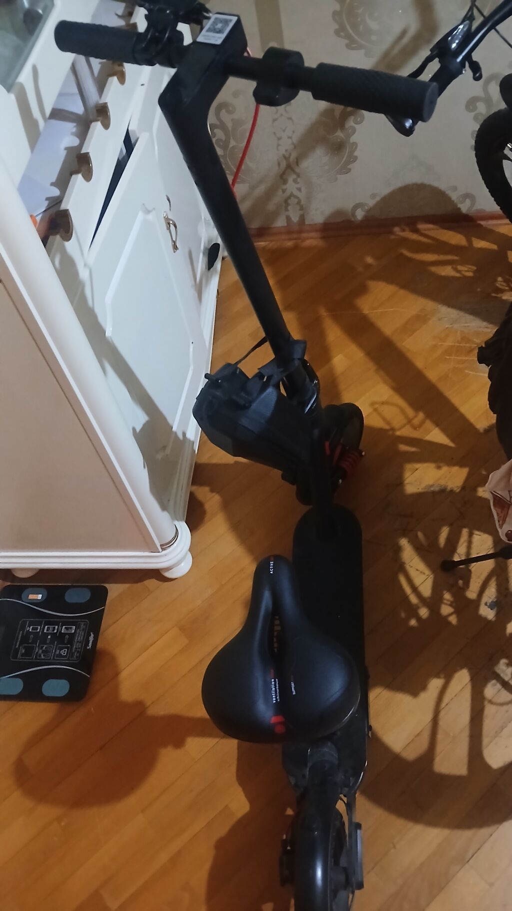 Oturacaqlı elektrik skuter - Rəng: qara - Qatlana bilən konstruksiya — Skuterlər, Bakı (4)