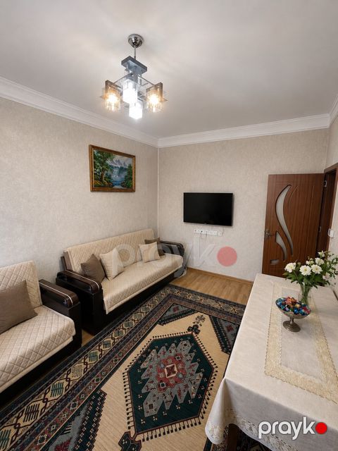 İcarəyə verilir 2 otaqlı köhnə tikili 45 m²