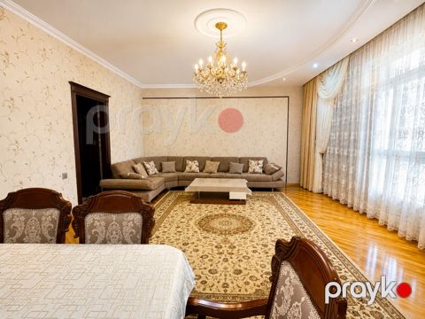 Satılır 3 otaqlı yeni tikili 150 m²