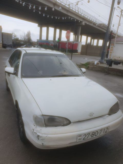 Hyundai Accent: 1.5 l 1995 il Sedan — Şabran