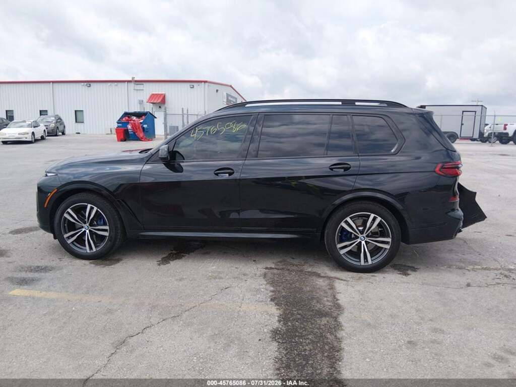 BMW X7, 3.0 L, 2025 il, 26 986 km — Avtomobillər (8)