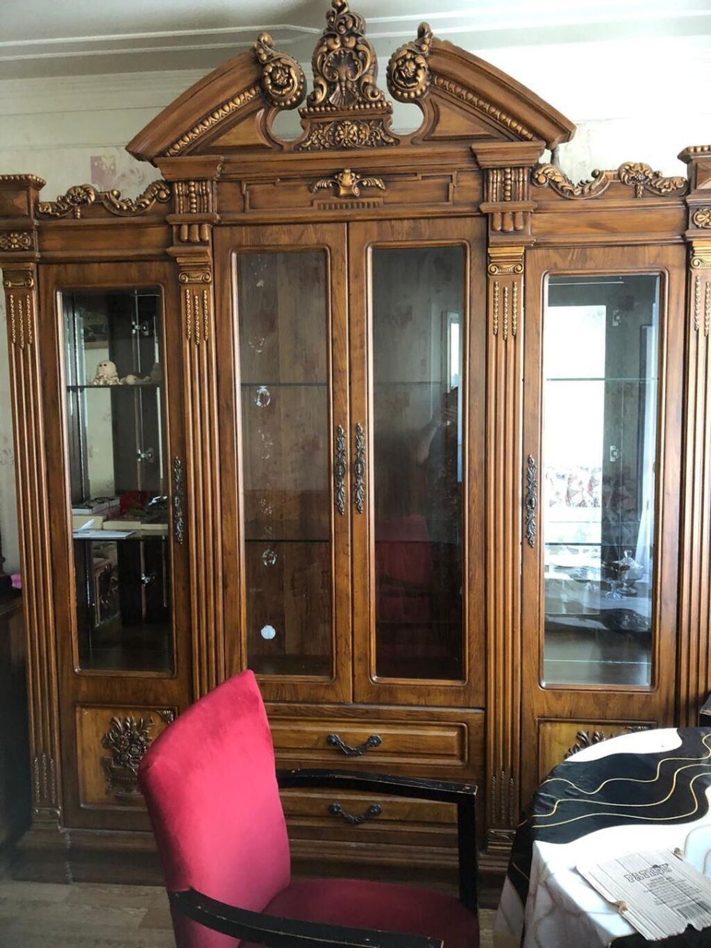 Klassik üslubda tam mebel dəsti - Material: təbii ağac (korpus və — Qonaq otağı üçün, Bakı