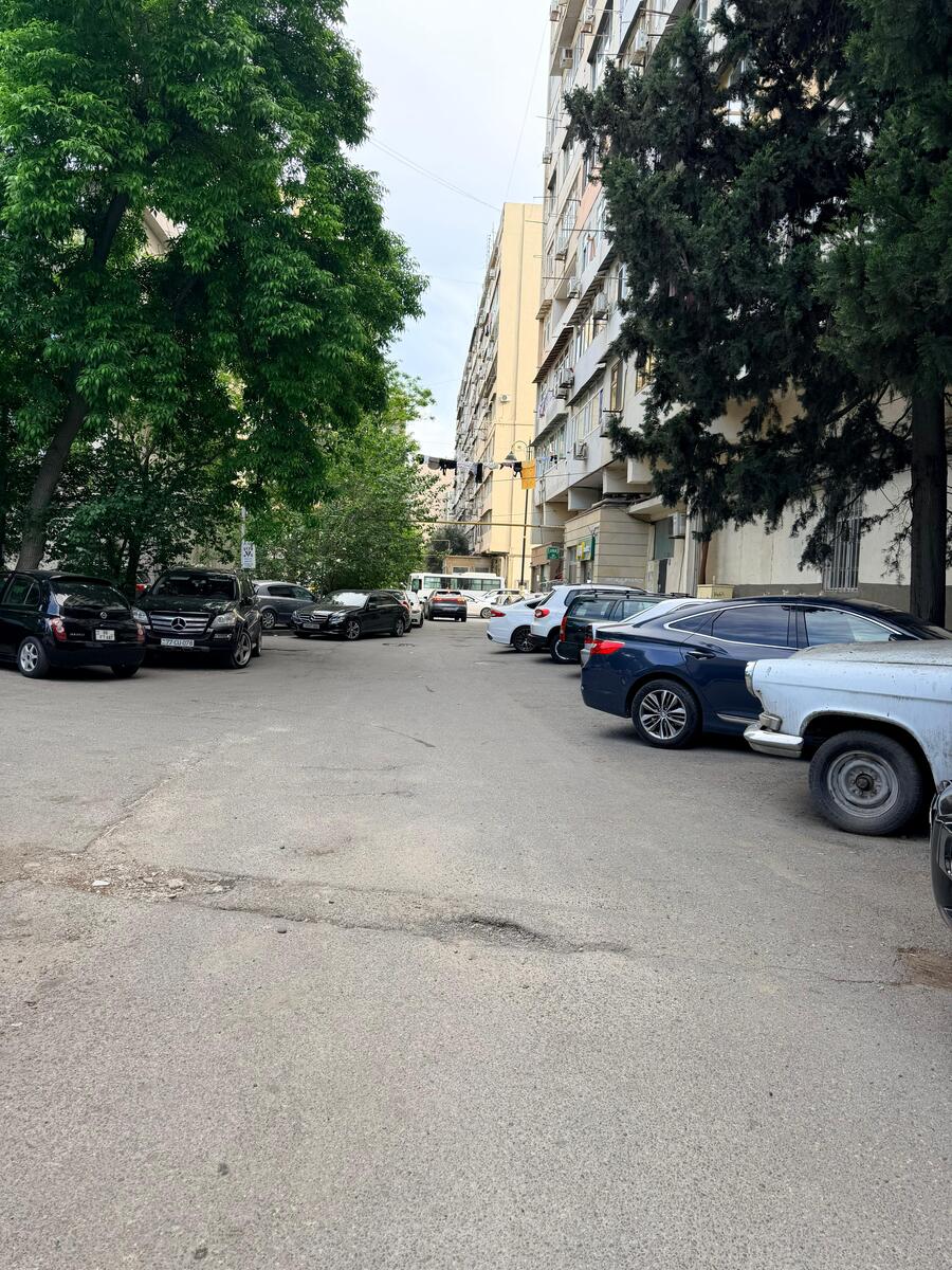 Satılır 3 otaqlı köhnə tikili 100 m² — Mənzil, Bakı (8)