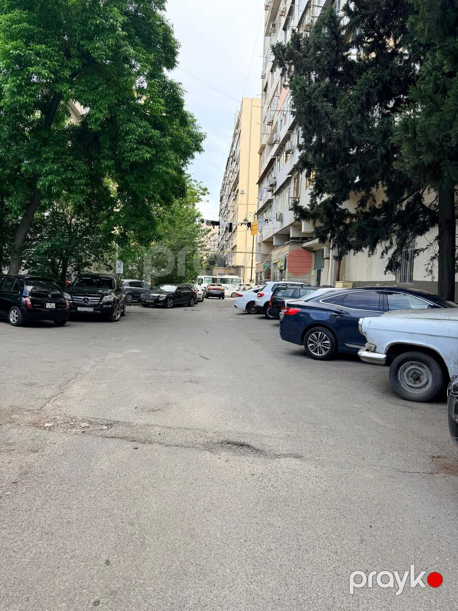 Satılır 3 otaqlı köhnə tikili 100 m² — Mənzil, Bakı (8)