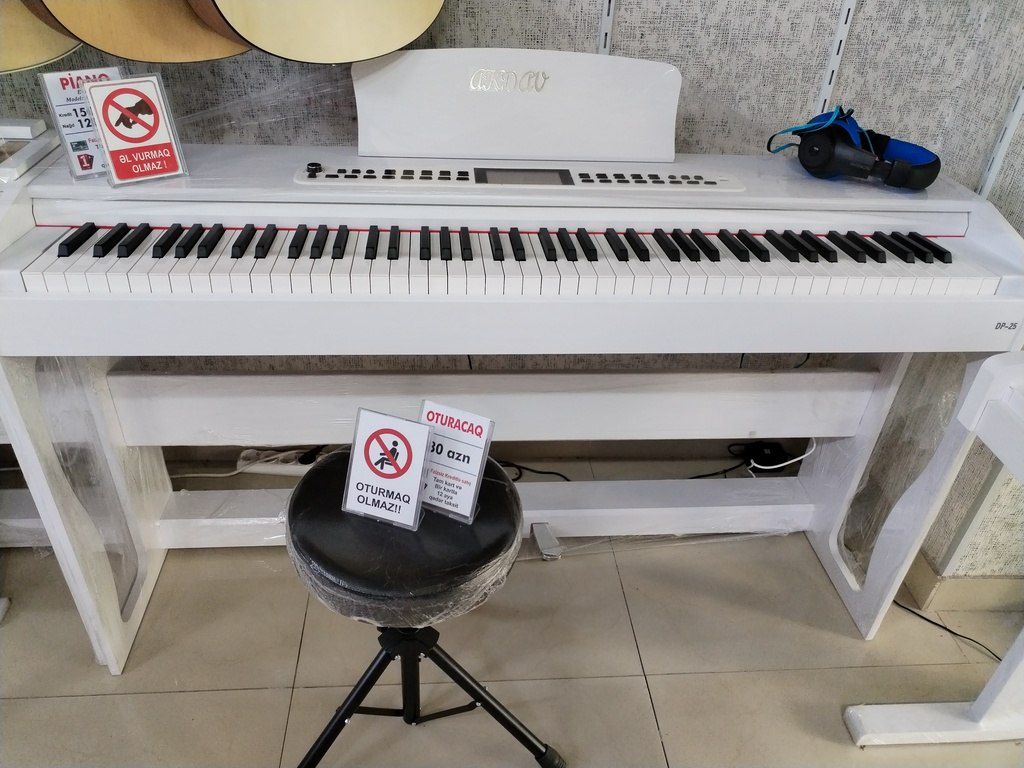 Elektro pianino — Musiqiə alətləri, Bakı (6)
