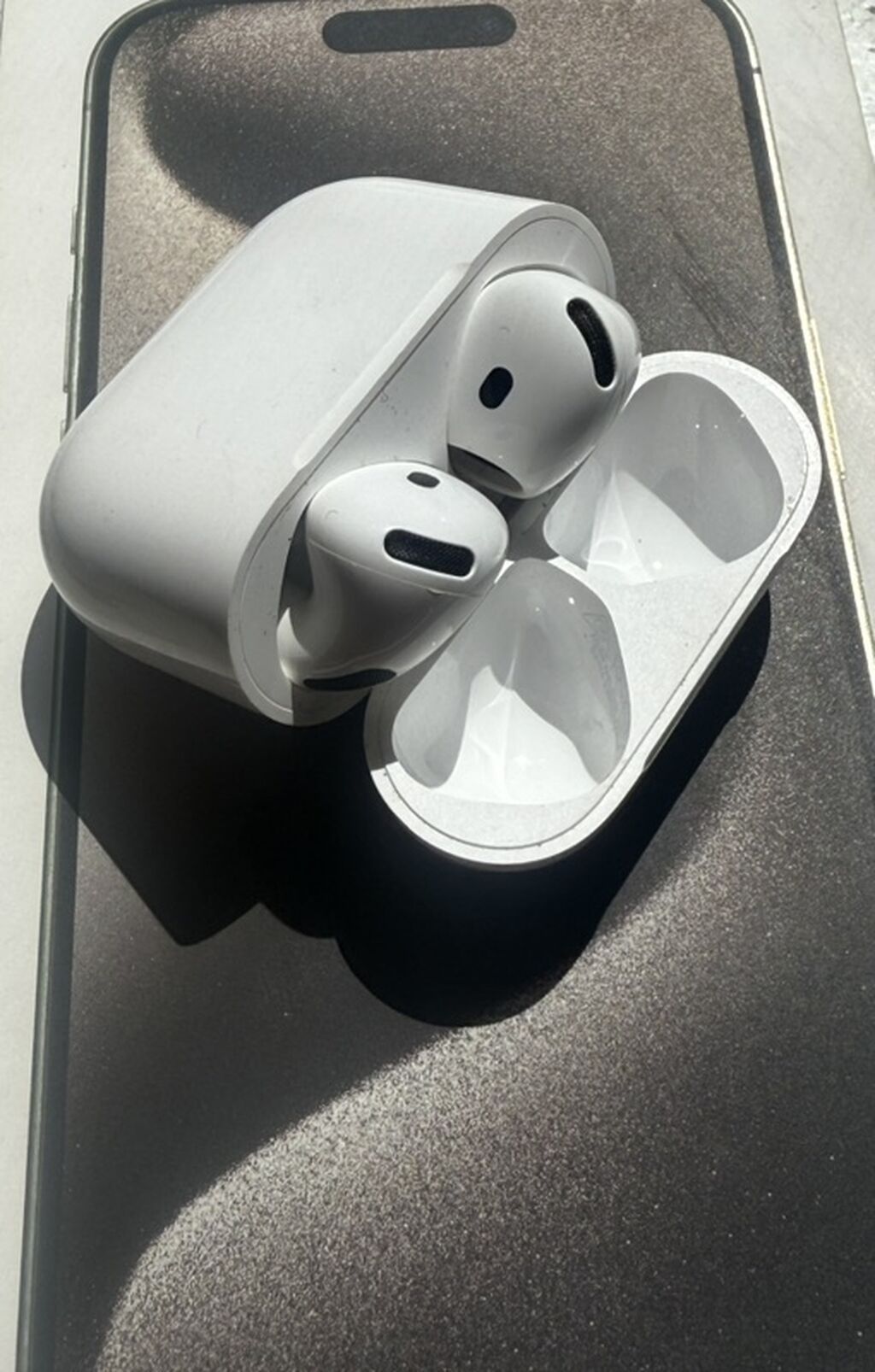 Apple AirPods Pro (ağ) – şarj qutusu ilə - Aktiv Səsboğma (ANC) və — Qulaqcıqlar, Bakı (2)