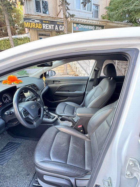 Hyundai Avante, 1.6 L, 2017 il, 153 000 km — Avtomobillər, Bakı (9)