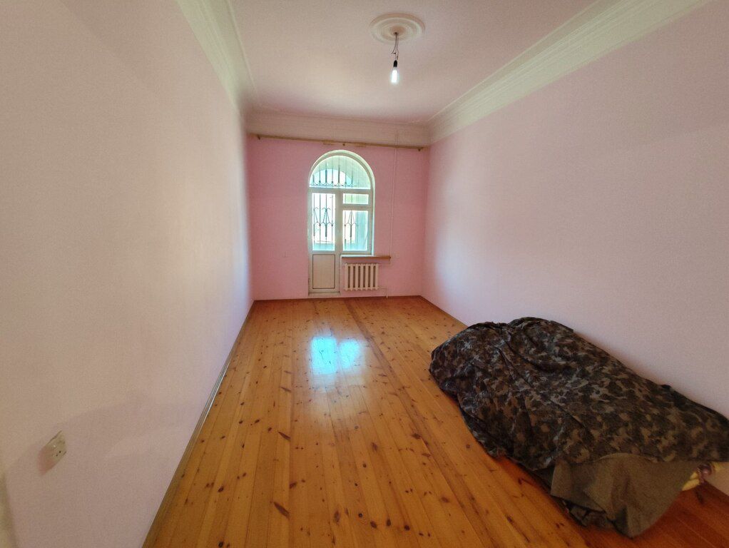 Villa, Binəqədi r — Ev, villa, Bakı (10)