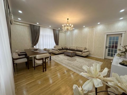 Satılır 3 otaqlı yeni tikili 140 m² — Bakı