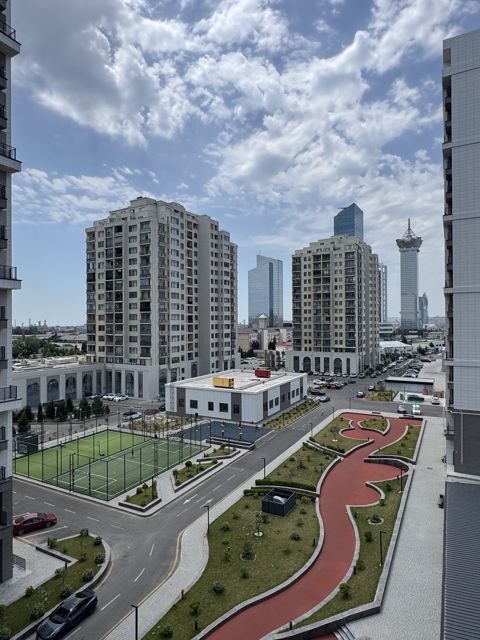 Satılır 4 otaqlı yeni tikili 172.8 m² — Bakı
