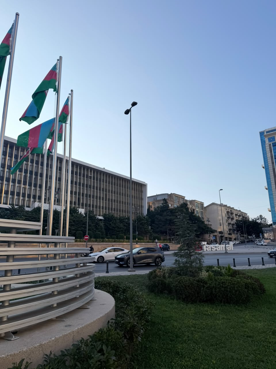 Satış: 3 otaqlı Köhnə tikili, 88 m², Yasamal rayonu — Mənzil, Bakı (12)