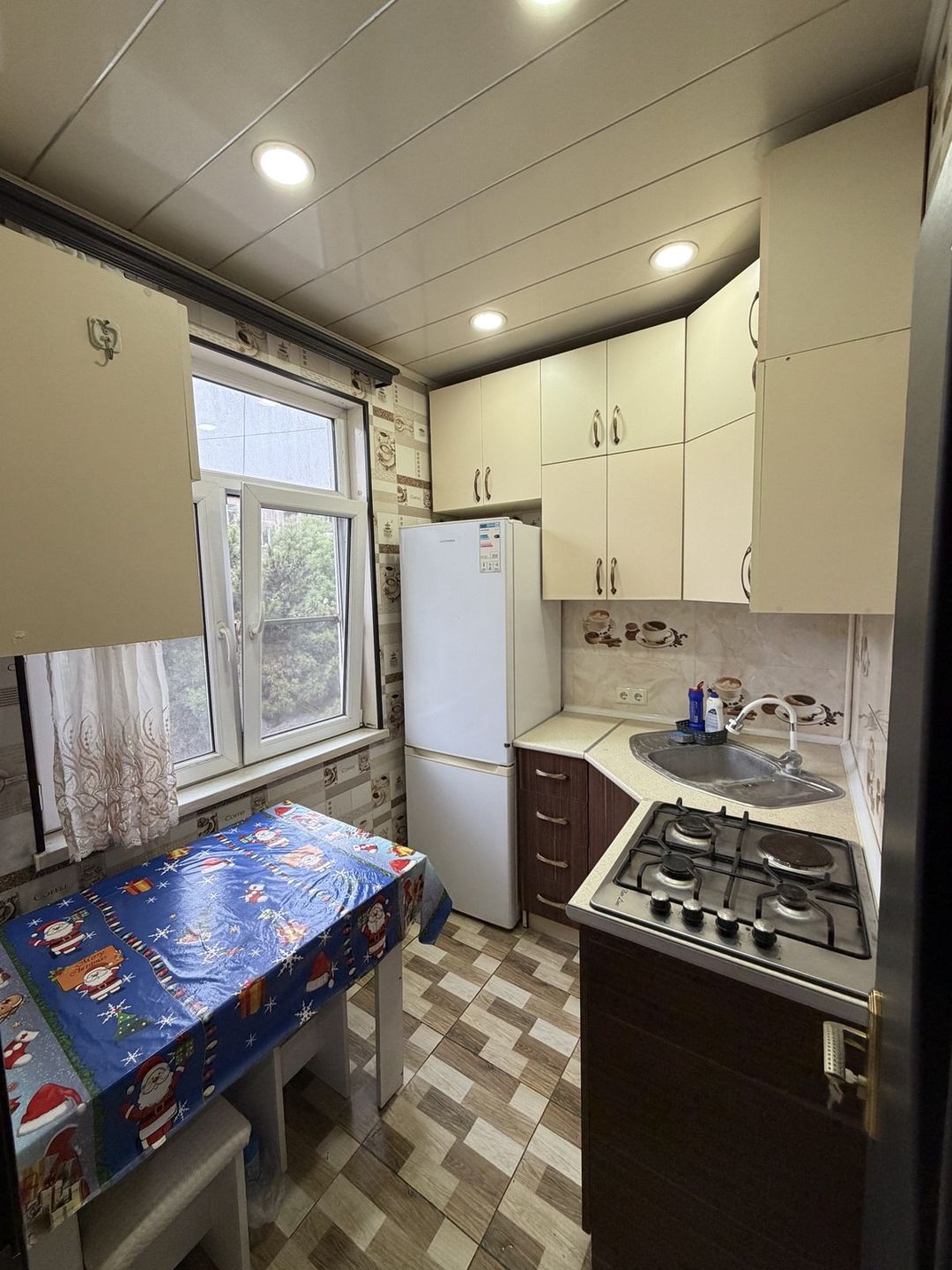 İcarəyə verilir 1 otaqlı köhnə tikili 35 m² — Mənzil, Bakı (6)