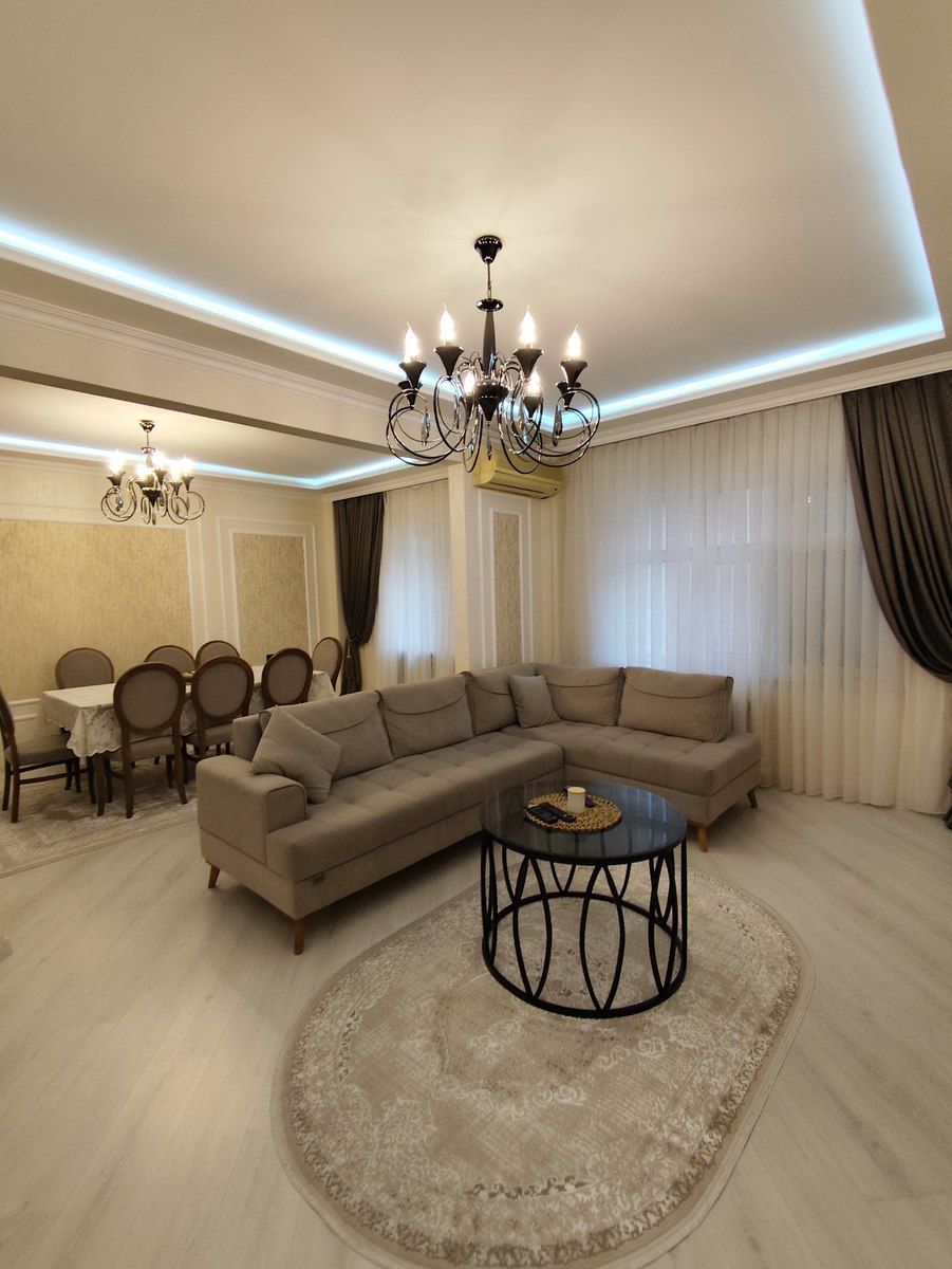 Satılır 4 otaqlı köhnə tikili 100 m² — Mənzil, Bakı (2)