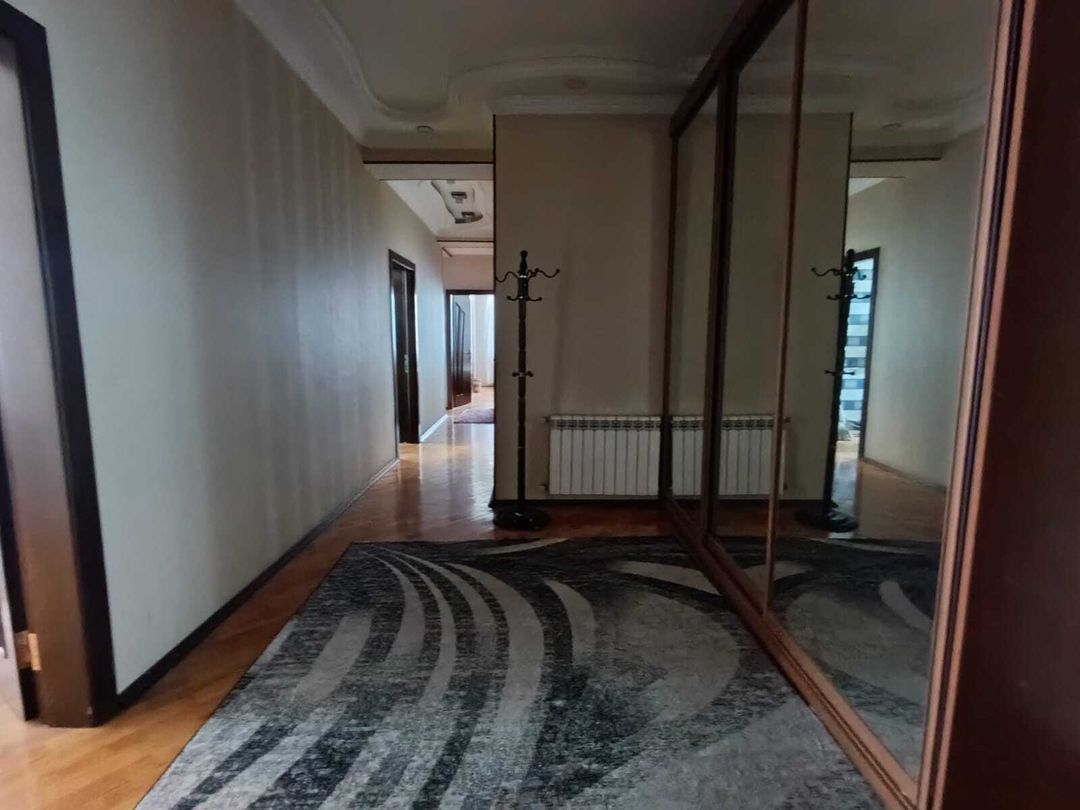 İcarəyə verilir 3 otaqlı yeni tikili 140 m² — Mənzil, Bakı (8)
