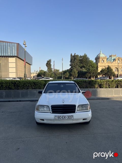 Mercedes C 220, 2.2 L, 1996 il, 477 000 km