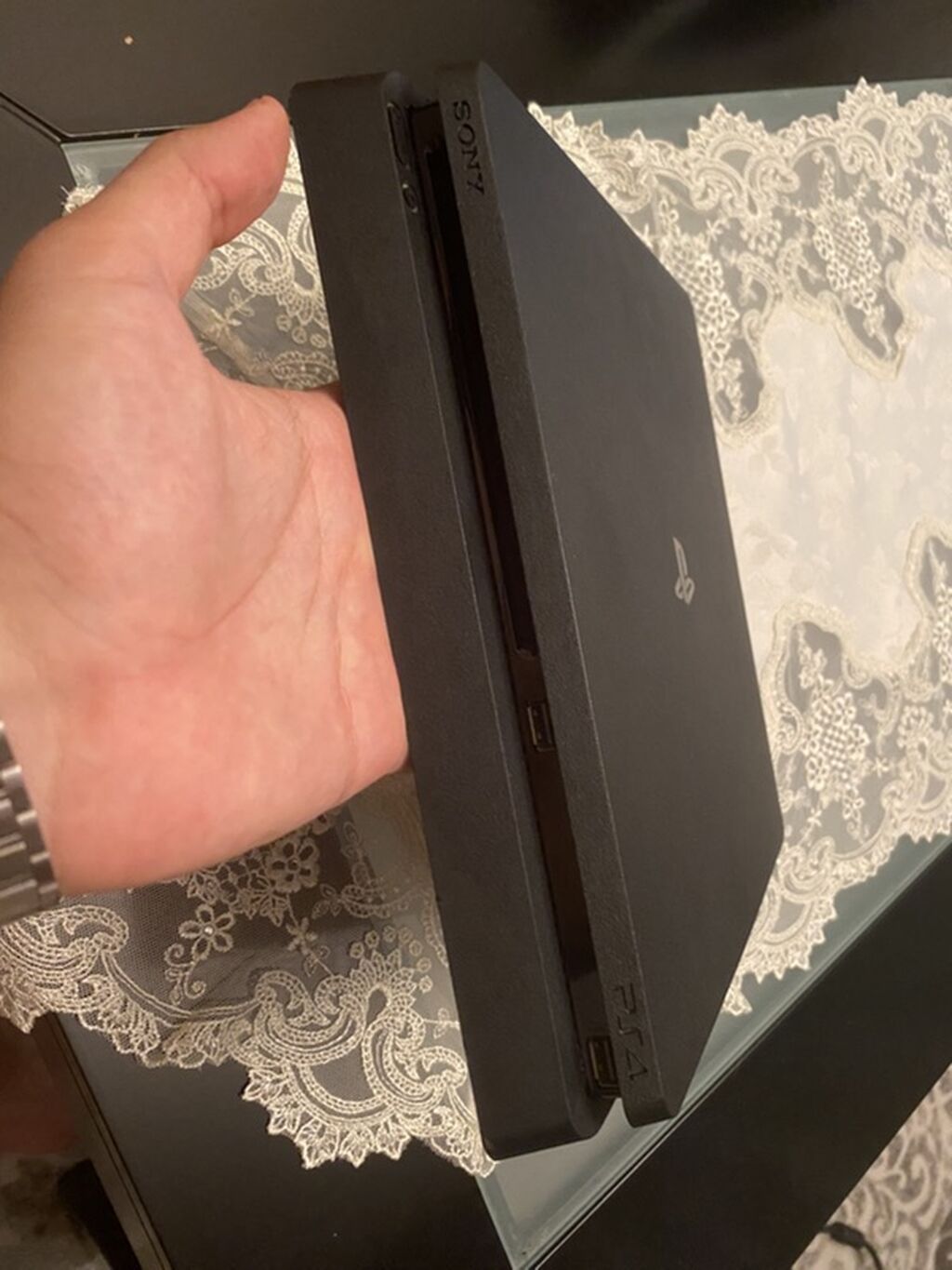 Sony PlayStation 4 Slim (PS4 Slim) oyun konsolu Xüsusiyyətlər — Oyun konsolları, Bakı (4)
