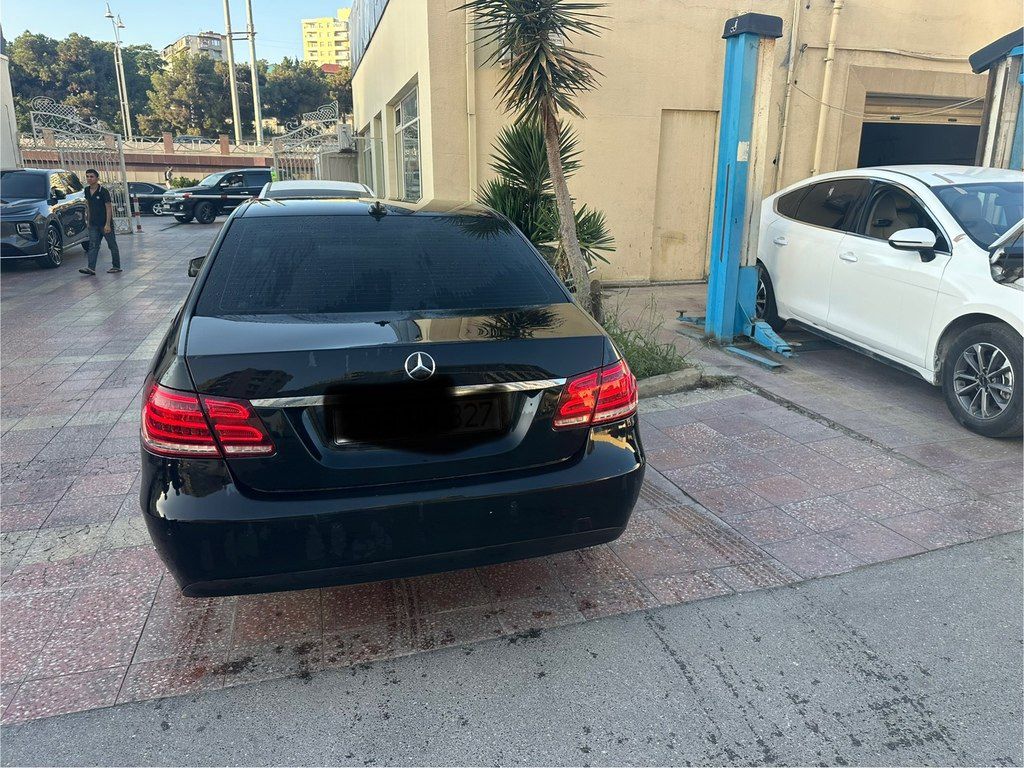 Mercedes E 220, 2.1 L, 2013 il, 747 000 km — Avtomobillər, Bakı (3)