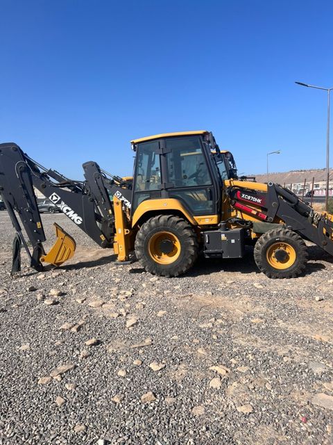 Ekskavator yükləyici Xcmg XC870HK — Bakı