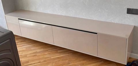 Tv stend. Satılır 200 azn. 220 ölçüsünde. Ünvan Bineqedi Yegane Ş — Bakı