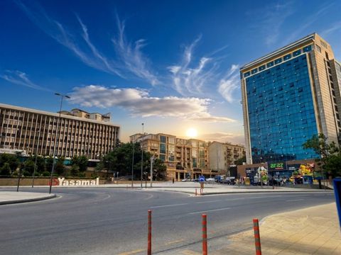 Satılır 3 otaqlı köhnə tikili 75 m² — Bakı