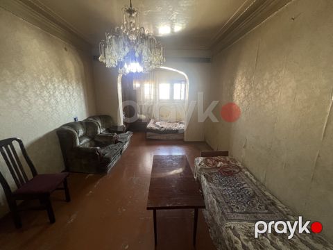 Satılır 2 otaqlı köhnə tikili 43 m²