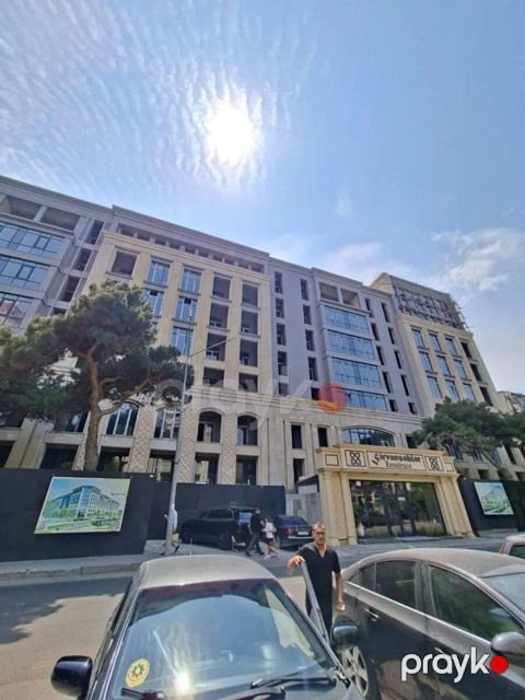 Satılır 3 otaqlı yeni tikili 134.5 m²