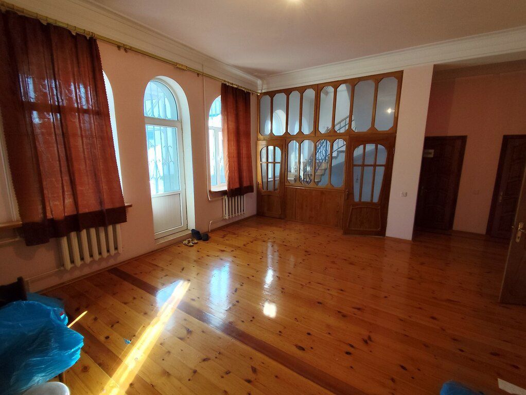 Villa, Binəqədi r — Ev, villa, Bakı (11)