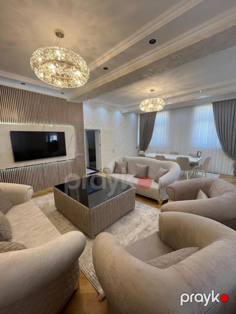 Satılır 4 otaqlı yeni tikili 150 m²