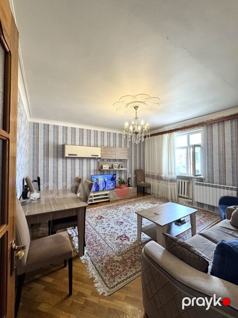 Satılır 3 otaqlı köhnə tikili 85 m²