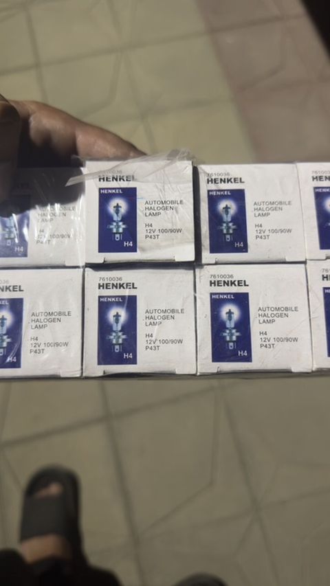 Məhsul: Henkel avtomobil halogen lampası - Model: H4 - Gərginlik: 12V — Mehdiabad
