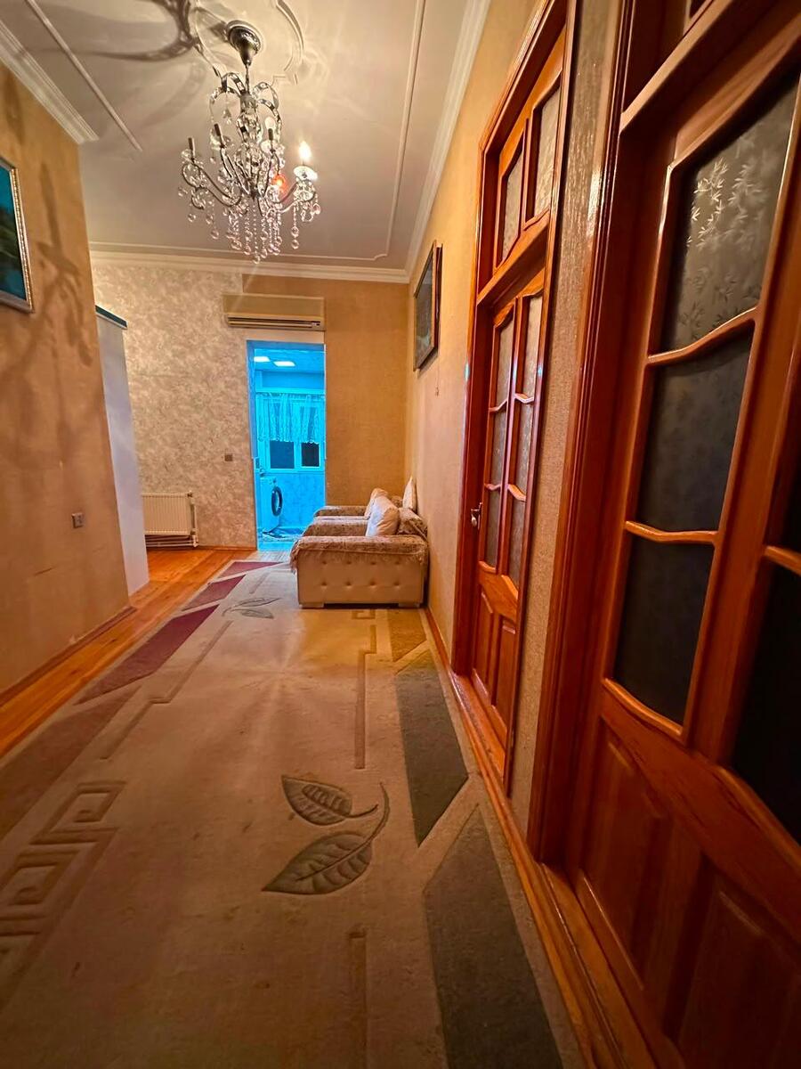 İcarəyə verilir 7 otaqlı həyət evi/bağ evi 250 m² — Ev, villa, Bakı (9)