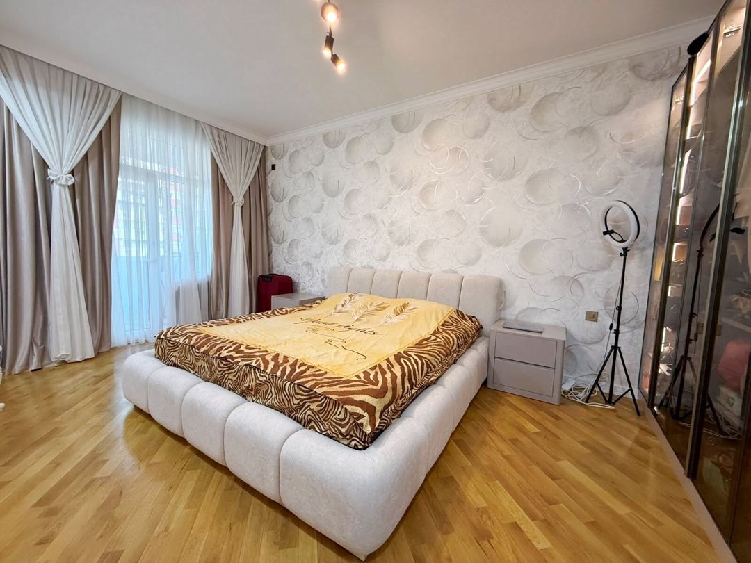 Satılır 2 otaqlı yeni tikili 80 m² — Mənzil, Bakı (9)