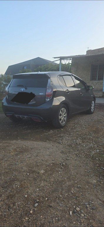 Toyota Prius C, 1.5 L, 0.9 kWh, 2012 il, 226 000 km — Avtomobillər, Bakı (5)